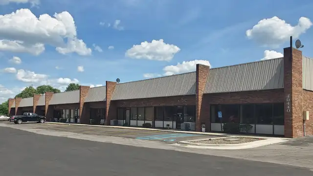40440 Grand River Ave, 40440 Grand River Ave, Novi, MI 48375